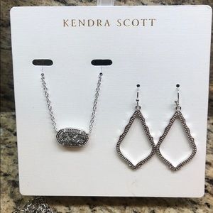 New Kendra Scott necklace and earring set